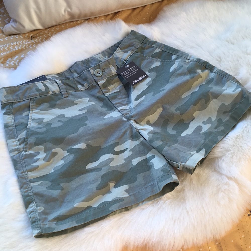 EDDIE BAUER WOMEN CAMO SHORTS SIZE 6